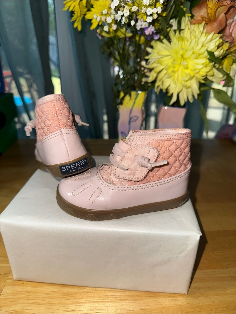 🤩Sperry Kids Pink Quilted Lace-Up Duck Boots. 🎁3